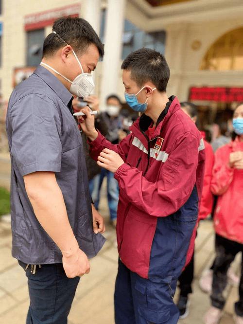 香港疫情历史数据最新统计回顾
