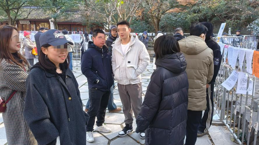 揭秘网络新现象，1元即可购得1000个点赞，市场热议不断